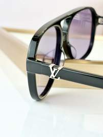 Picture of Louis Vuitton Sunglasses _SKUfw81854707fw